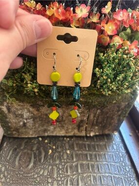 🤩 Yellow & Teal Bead Dangle Earrings - Women's Jewelry